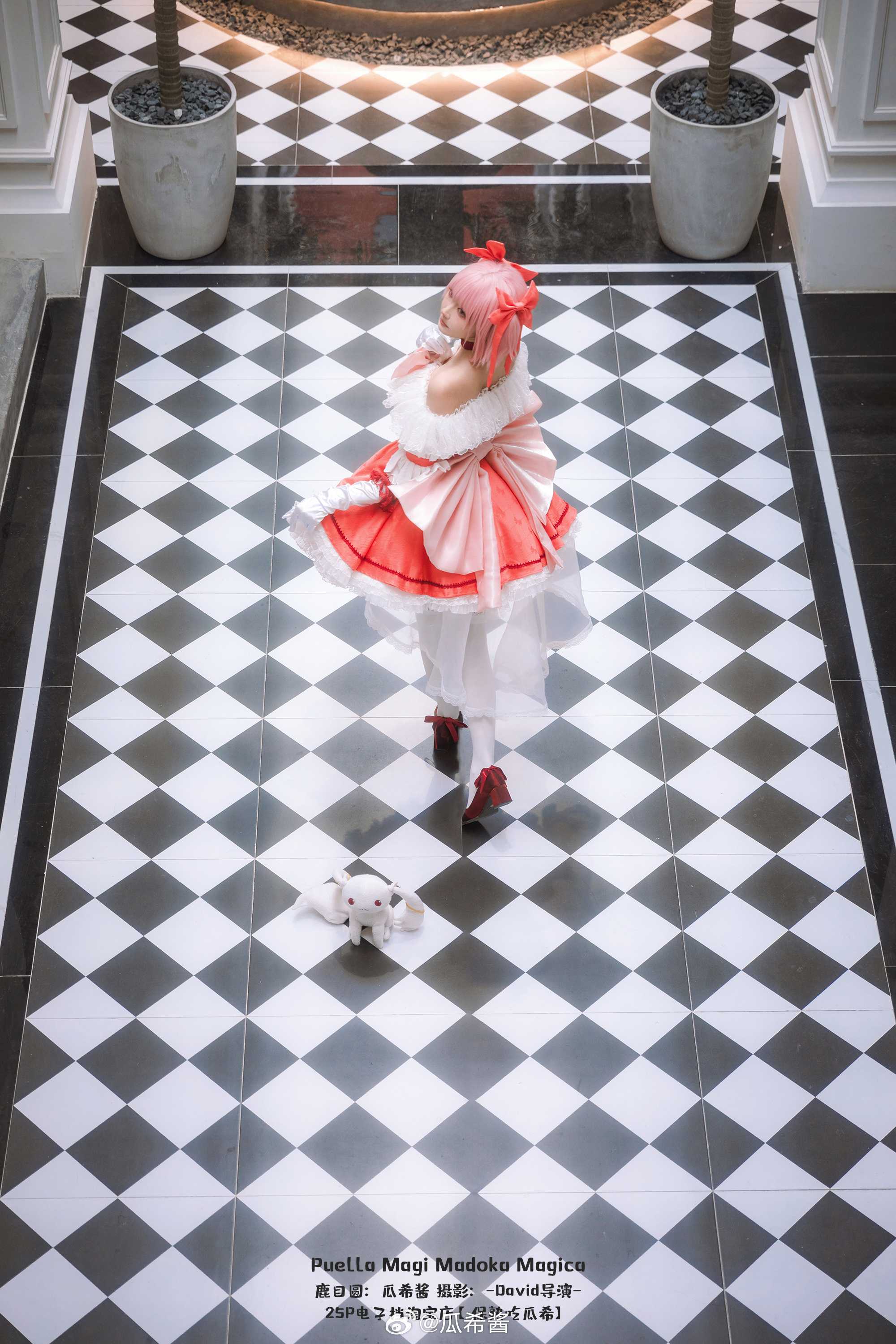 追寻着最值得相信的世界，来到你的银色庭院