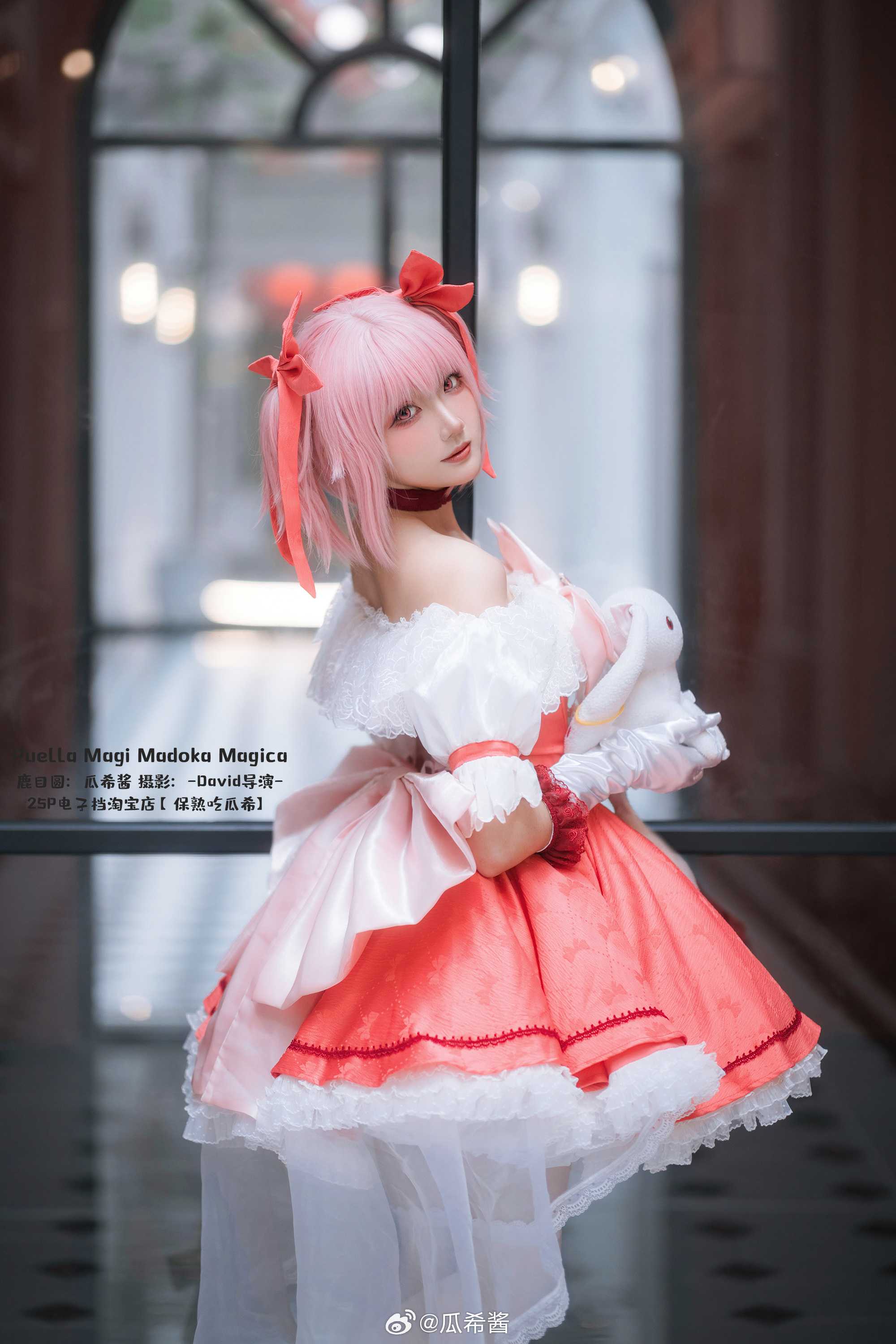 追寻着最值得相信的世界，来到你的银色庭院